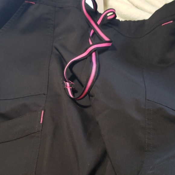 Black scrub pants - Picture 2 of 3